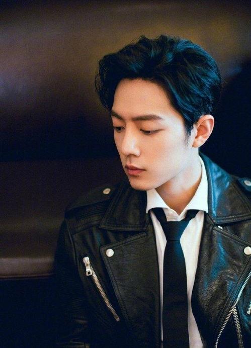 肖战吃瓜评论视频在哪看