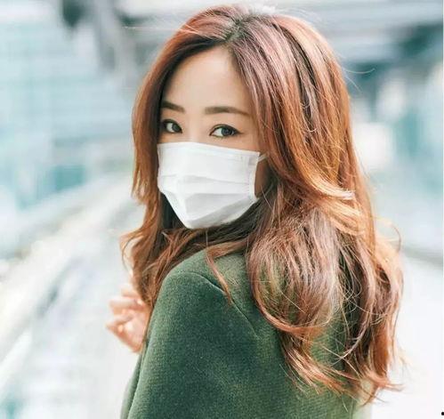 吃瓜少女戴口罩视频,揭秘网络热传视频背后的故事