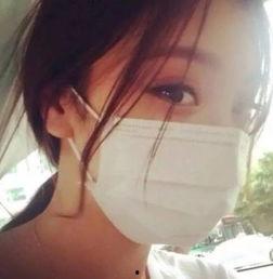 吃瓜少女戴口罩视频,揭秘网络热传视频背后的故事