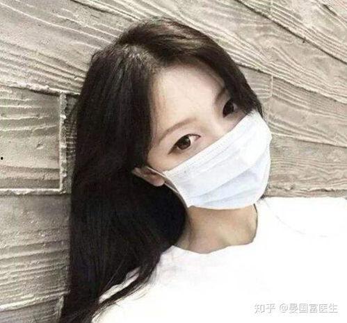 吃瓜少女戴口罩视频,揭秘网络热传视频背后的故事