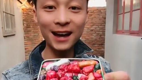 小伙吃石头瓜视频大全集,小伙挑战全网视频大全集