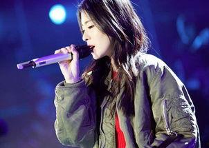 张碧晨吃巨瓜视频,趣味横生瞬间引网友热议