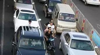 南昌车主吃瓜事件视频,一场网络热议的街头冲突瞬间