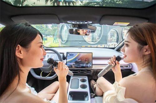 南昌车主吃瓜事件视频,一场网络热议的街头冲突瞬间