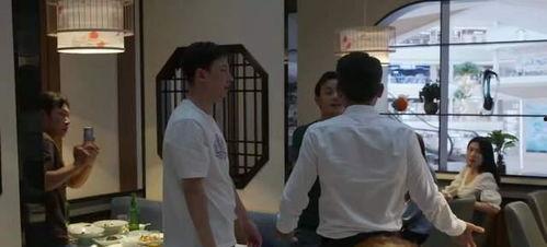 马路人围观吃瓜视频大全,笑料百出视频大全