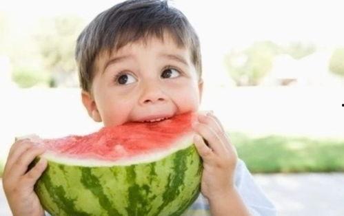 带你吃瓜搞笑视频滑滑梯,带你笑翻带你吃